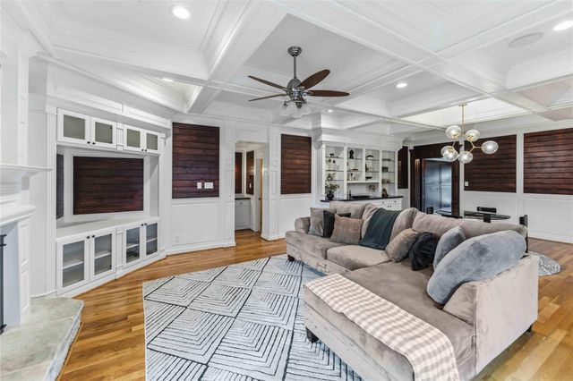 4031 Fernwood Drive, Houston, TX 77021
