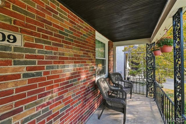 7609 Suffolk Avenue, Shrewsbury, MO 63119