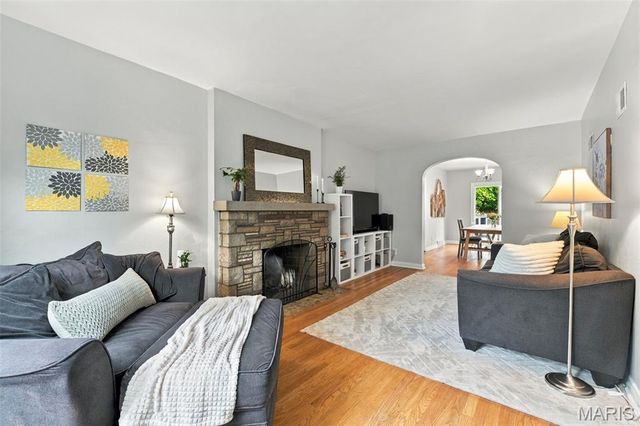 7609 Suffolk Avenue, Shrewsbury, MO 63119