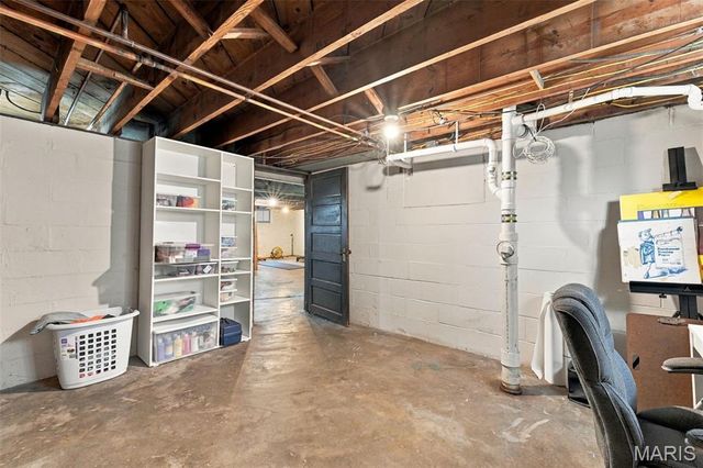7609 Suffolk Avenue, Shrewsbury, MO 63119