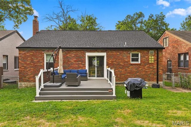 7609 Suffolk Avenue, Shrewsbury, MO 63119