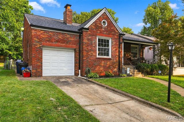 7609 Suffolk Avenue, Shrewsbury, MO 63119