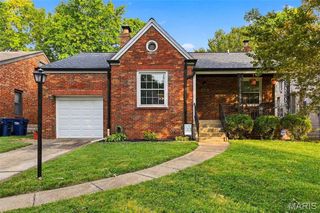 7609 Suffolk Avenue, Shrewsbury, MO 63119