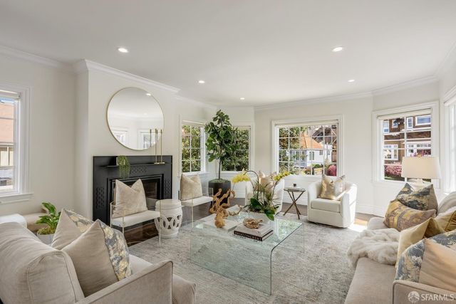 325 Moncada Way, San Francisco, CA 94127