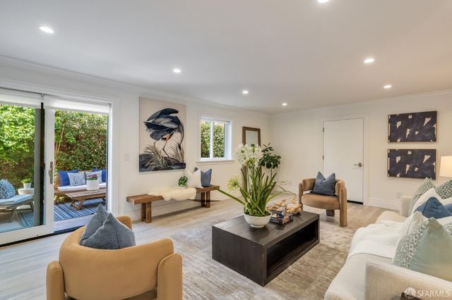 325 Moncada Way, San Francisco, CA 94127