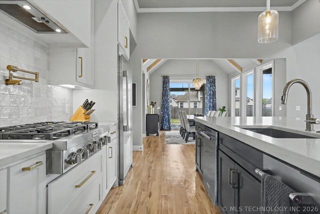 6685 E 128th Street, Bixby, OK 74008