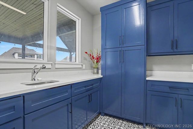 6685 E 128th Street, Bixby, OK 74008