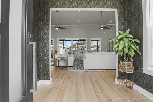 6685 E 128th Street, Bixby, OK 74008