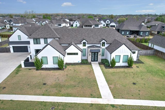 6685 E 128th Street, Bixby, OK 74008