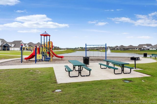 6685 E 128th Street, Bixby, OK 74008