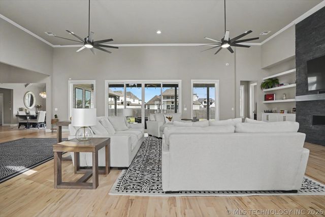 6685 E 128th Street, Bixby, OK 74008