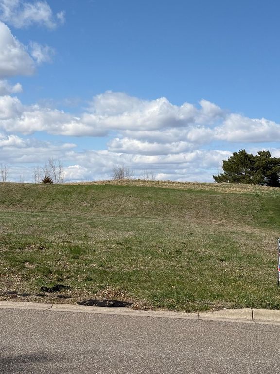 5344 Tee To Green Street, Saint Cloud, MN 56304