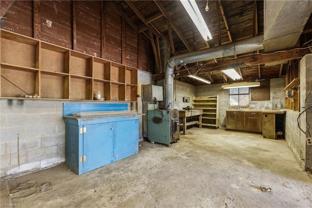 136 S K Fork Road, Madison, NC 27025