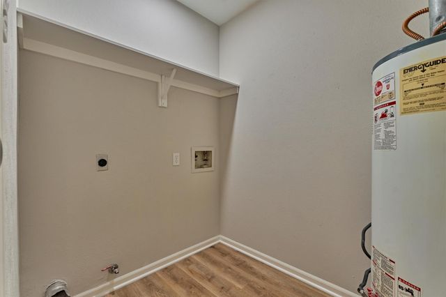 15 Still Glen Court, The Woodlands, TX 77381