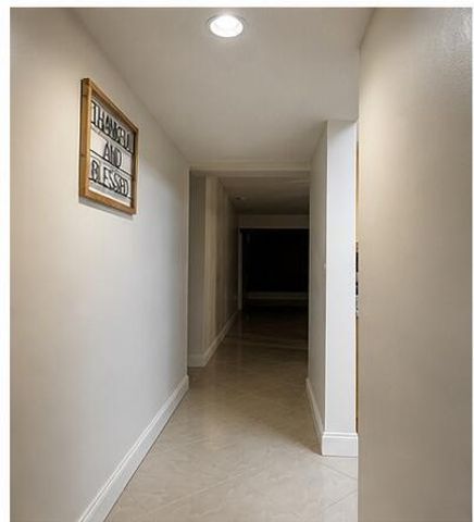3516 Whitehall Drive 105, West Palm Beach, FL 33401