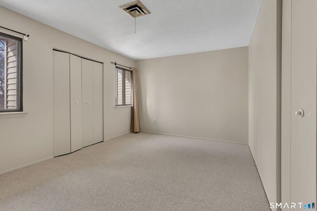 285-10k Queen Street, Southington, CT 06489