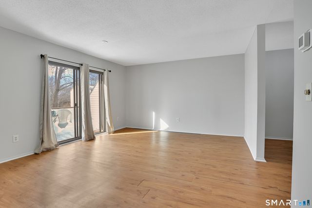 285-10k Queen Street, Southington, CT 06489