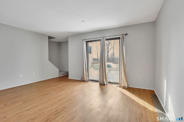 285-10k Queen Street, Southington, CT 06489