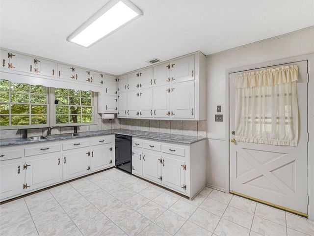3946 Fraser Circle, Gainesville, GA 30506