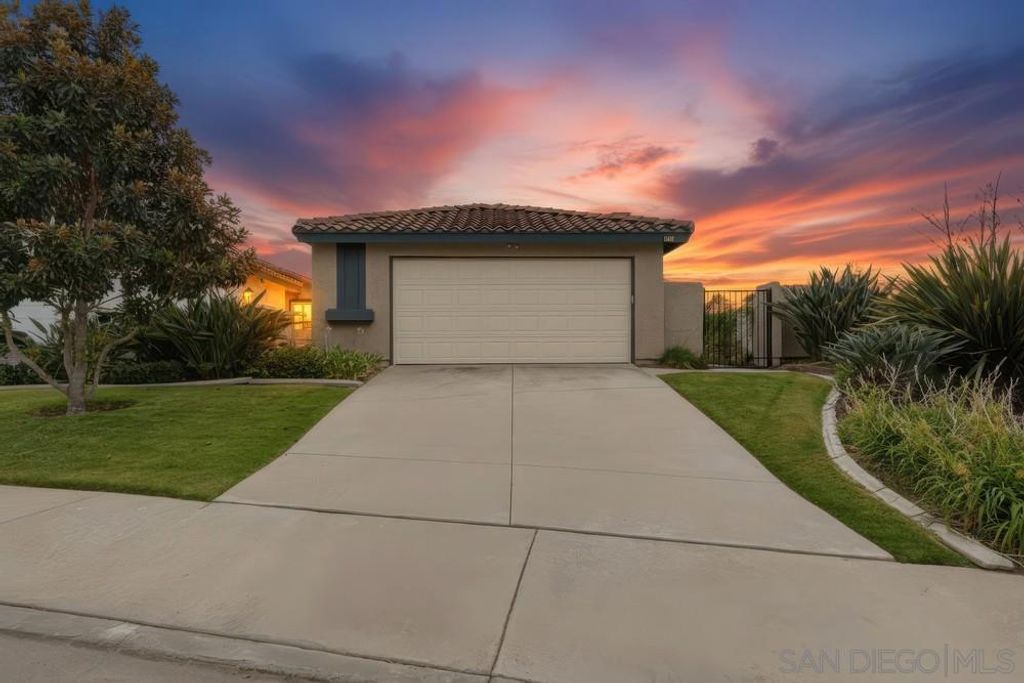 203 Carissa, Oceanside, CA 92057 — exterior