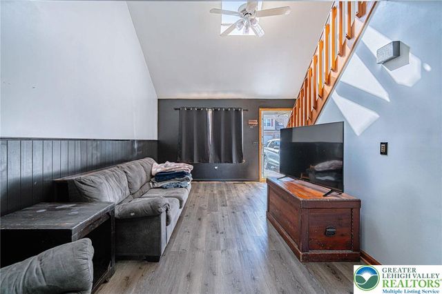 2725 Victoria Lane, Easton, PA 18045