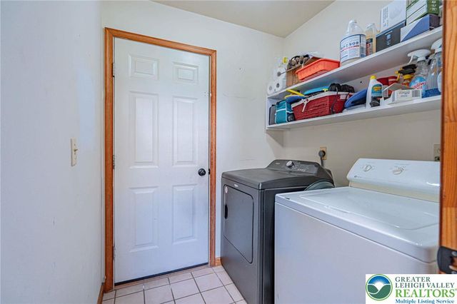 2725 Victoria Lane, Easton, PA 18045