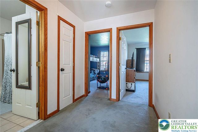 2725 Victoria Lane, Easton, PA 18045