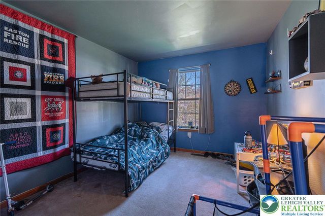 2725 Victoria Lane, Easton, PA 18045