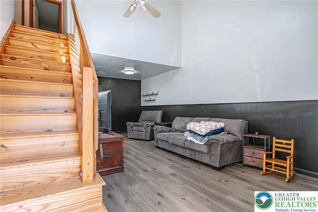 2725 Victoria Lane, Easton, PA 18045