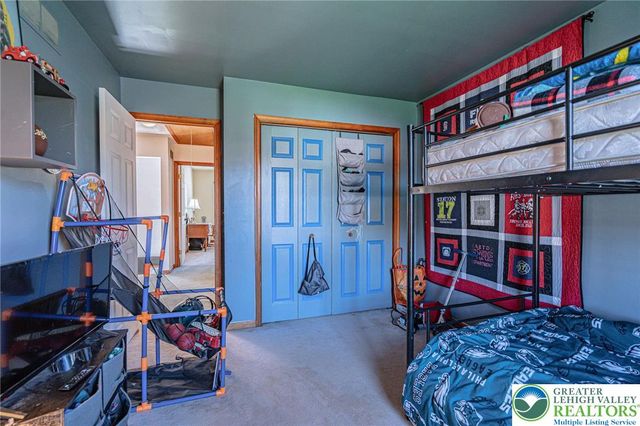2725 Victoria Lane, Easton, PA 18045