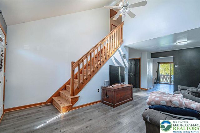 2725 Victoria Lane, Easton, PA 18045