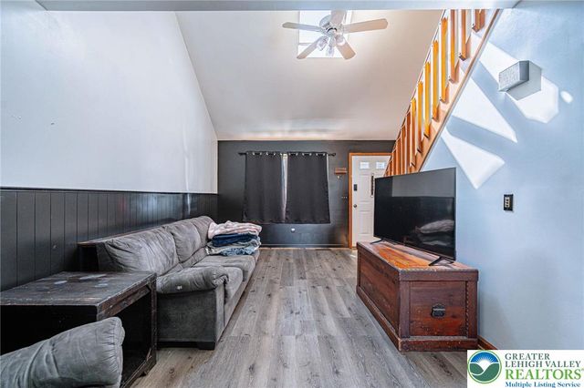 2725 Victoria Lane, Easton, PA 18045