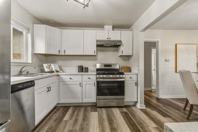 1750 Elmwood Ave, Stockton, CA 95204