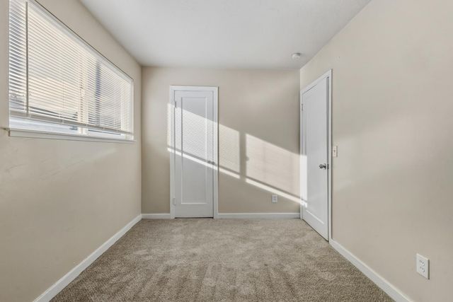 1750 Elmwood Ave, Stockton, CA 95204