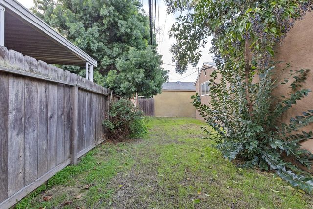 1750 Elmwood Ave, Stockton, CA 95204