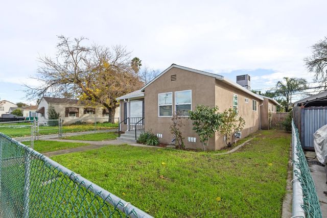 1750 Elmwood Ave, Stockton, CA 95204