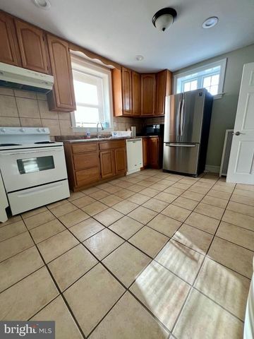 7014 HAZEL AVE, Upper Darby, PA 19082