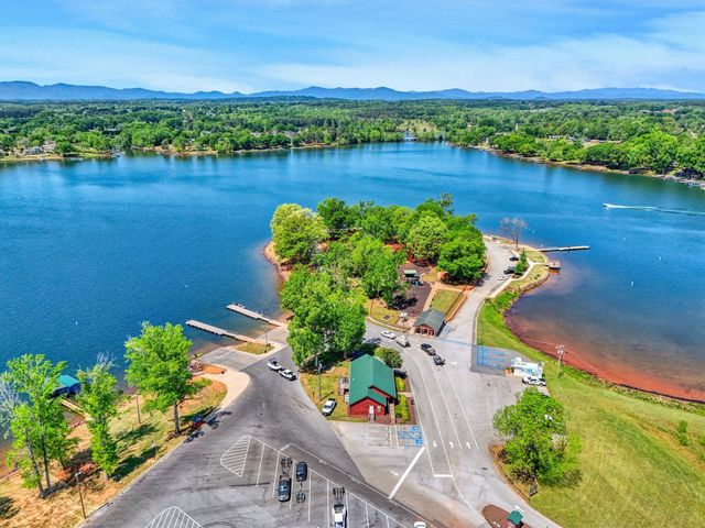 211 Sunward Path, Inman, SC 29349