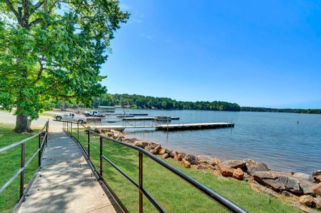 211 Sunward Path, Inman, SC 29349