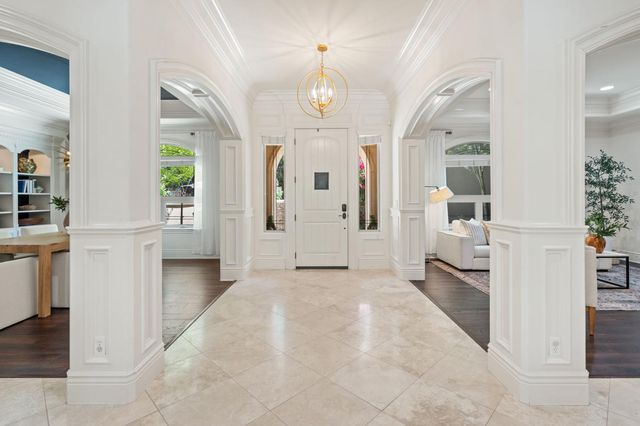 747 Fulton Ave, Sacramento, CA 95825