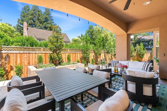 747 Fulton Ave, Sacramento, CA 95825