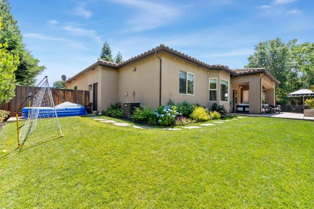 747 Fulton Ave, Sacramento, CA 95825