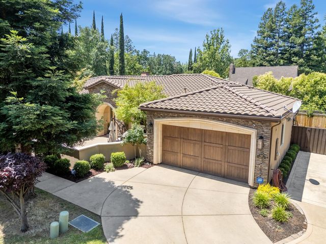 747 Fulton Ave, Sacramento, CA 95825