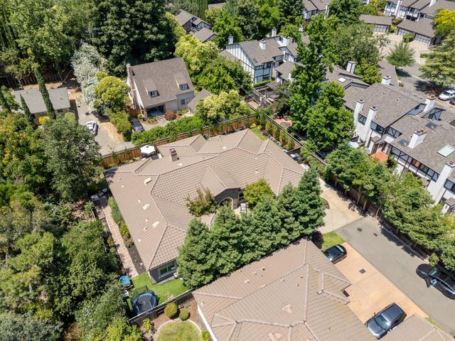 747 Fulton Ave, Sacramento, CA 95825