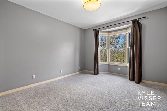 1977 Emerald Glen Court, Ada, MI 49301