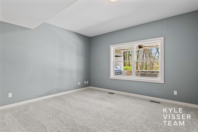 1977 Emerald Glen Court, Ada, MI 49301