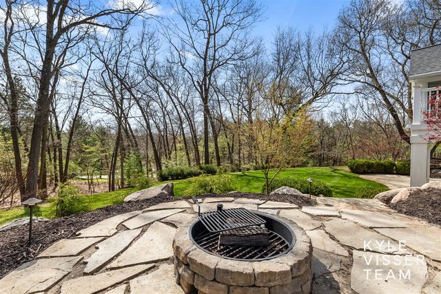 1977 Emerald Glen Court, Ada, MI 49301
