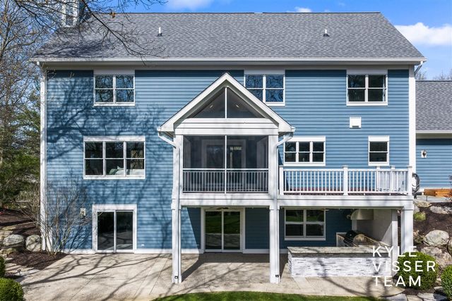 1977 Emerald Glen Court, Ada, MI 49301