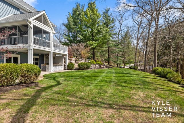 1977 Emerald Glen Court, Ada, MI 49301