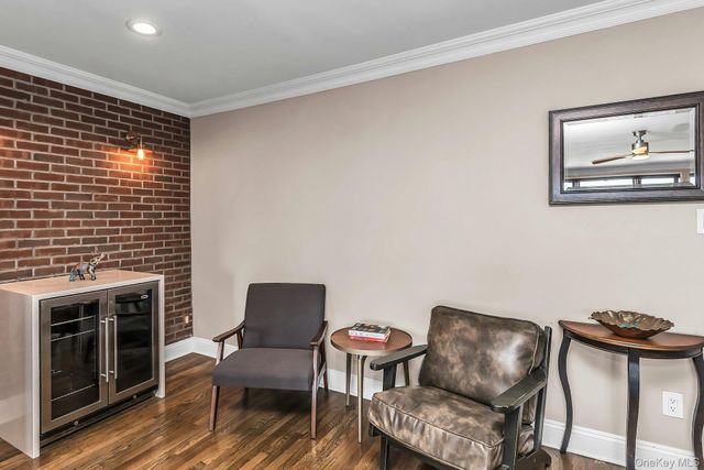 1 Birchwood 5J, Mineola, NY 11501